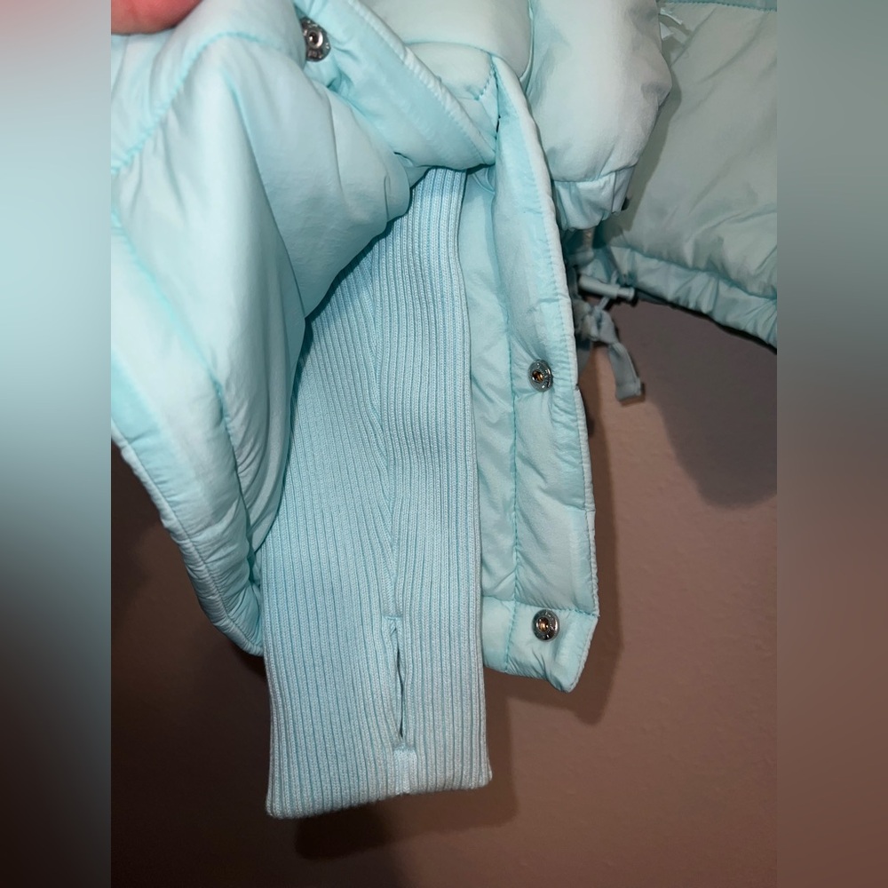 #875 Free People Movement High Frequency Cropped Puffer Jacket Small - Picture 7 of 9